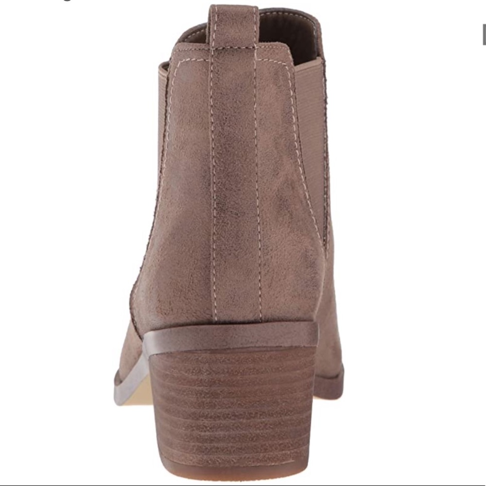 Tan Metal Chain Pointy Toe Western Ankle Booties - Picture 8 of 8